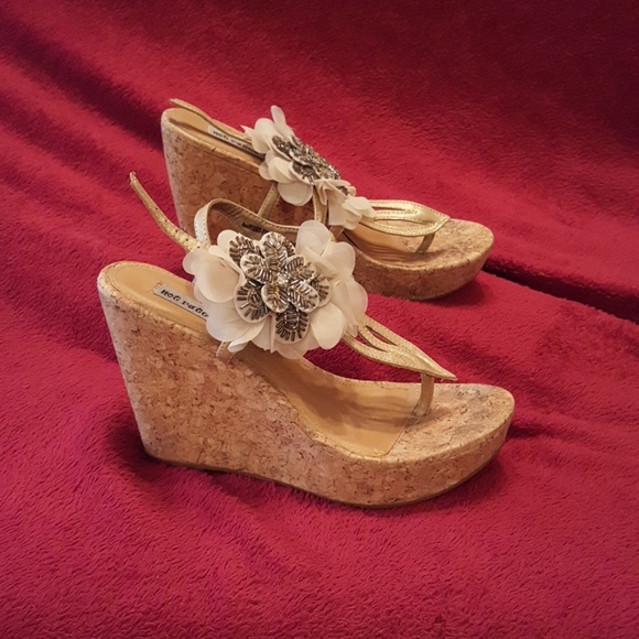 Spring Sandals - Picture 2 of 5